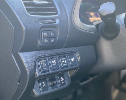 Серый Ниссан Лиф, объемом двигателя 0 л и пробегом 135 тыс. км за 6800 $, фото 25 на Automoto.ua