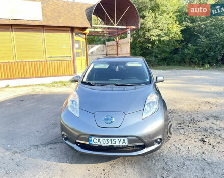 Серый Ниссан Лиф, объемом двигателя 0 л и пробегом 180 тыс. км за 6500 $, фото 4 на Automoto.ua