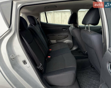 Серый Ниссан Лиф, объемом двигателя 0 л и пробегом 134 тыс. км за 6499 $, фото 23 на Automoto.ua