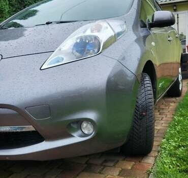 Серый Ниссан Лиф, объемом двигателя 0 л и пробегом 120 тыс. км за 6550 $, фото 13 на Automoto.ua