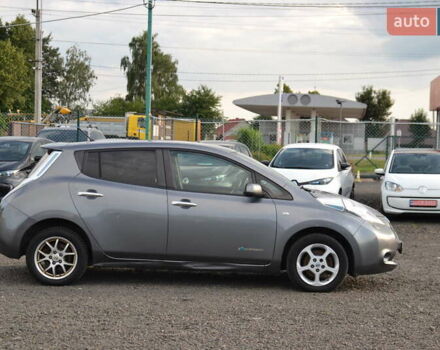 Сірий Ніссан Ліф, об'ємом двигуна 0 л та пробігом 74 тис. км за 6999 $, фото 5 на Automoto.ua