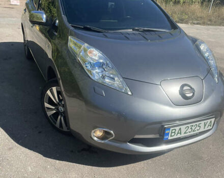 Серый Ниссан Лиф, объемом двигателя 0 л и пробегом 127 тыс. км за 7799 $, фото 21 на Automoto.ua