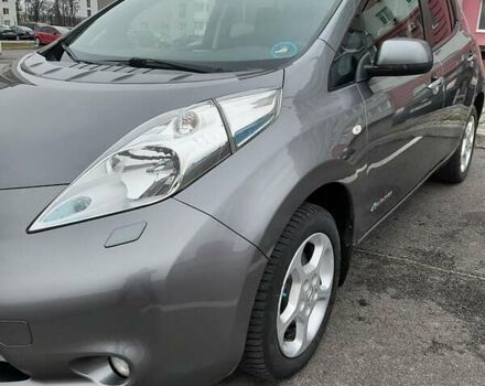 Серый Ниссан Лиф, объемом двигателя 0 л и пробегом 129 тыс. км за 7100 $, фото 7 на Automoto.ua
