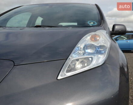 Серый Ниссан Лиф, объемом двигателя 0 л и пробегом 139 тыс. км за 5400 $, фото 12 на Automoto.ua