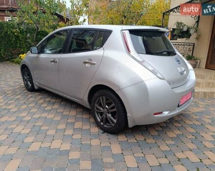 Ниссан Лиф 2014 в Ровно на Automoto.ua Серый Ниссан Лиф, объемом двигателя 0 л и пробегом 118 тыс. км за 5700 $, фото 17 на Automoto.ua