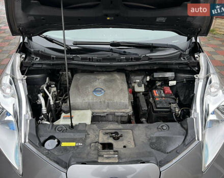 Серый Ниссан Лиф, объемом двигателя 0 л и пробегом 139 тыс. км за 7200 $, фото 55 на Automoto.ua