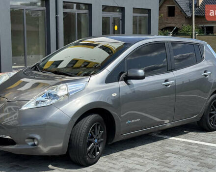 Серый Ниссан Лиф, объемом двигателя 0 л и пробегом 137 тыс. км за 6900 $, фото 7 на Automoto.ua