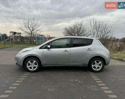 Сірий Ніссан Ліф, об'ємом двигуна 0 л та пробігом 75 тис. км за 7500 $, фото 6 на Automoto.ua