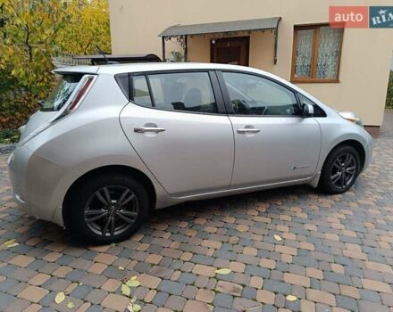 Ниссан Лиф 2014 в Ровно на Automoto.ua Серый Ниссан Лиф, объемом двигателя 0 л и пробегом 118 тыс. км за 5700 $, фото 22 на Automoto.ua