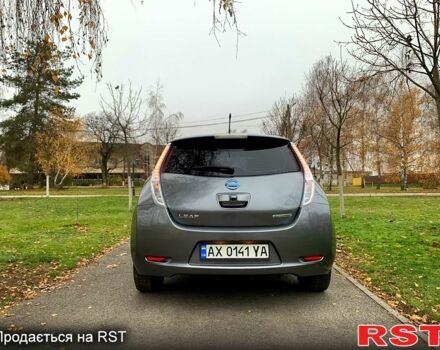 Серый Ниссан Лиф, объемом двигателя 0 л и пробегом 154 тыс. км за 9600 $, фото 5 на Automoto.ua