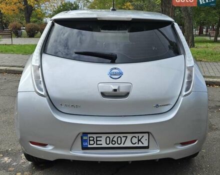 Серый Ниссан Лиф, объемом двигателя 0 л и пробегом 126 тыс. км за 7500 $, фото 6 на Automoto.ua