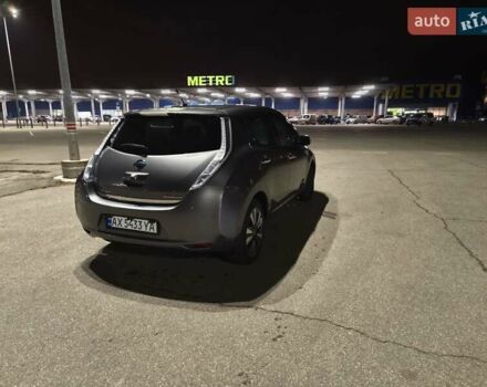 Серый Ниссан Лиф, объемом двигателя 0 л и пробегом 116 тыс. км за 6700 $, фото 4 на Automoto.ua