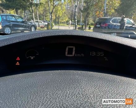 Серый Ниссан Лиф, объемом двигателя 24 л и пробегом 60 тыс. км за 9000 $, фото 17 на Automoto.ua