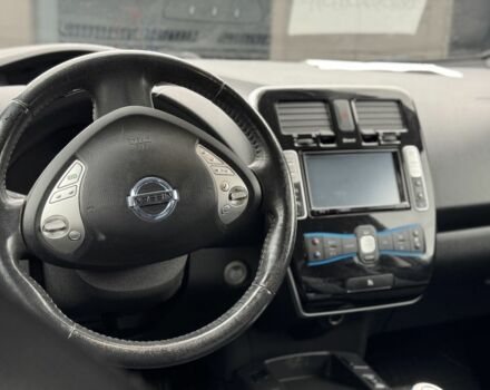 Сірий Ніссан Ліф, об'ємом двигуна 0 л та пробігом 113 тис. км за 6500 $, фото 7 на Automoto.ua