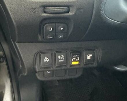 Сірий Ніссан Ліф, об'ємом двигуна 0 л та пробігом 103 тис. км за 7200 $, фото 22 на Automoto.ua