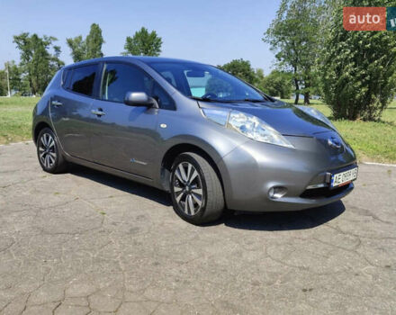Сірий Ніссан Ліф, об'ємом двигуна 0 л та пробігом 155 тис. км за 7199 $, фото 7 на Automoto.ua