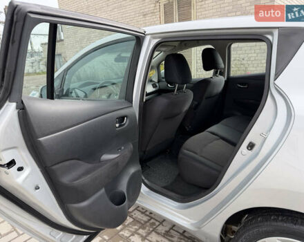 Серый Ниссан Лиф, объемом двигателя 0 л и пробегом 134 тыс. км за 6499 $, фото 20 на Automoto.ua