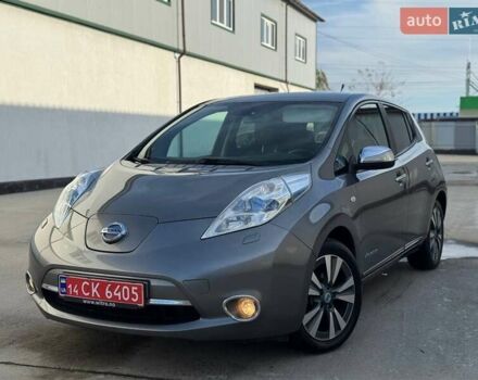 Серый Ниссан Лиф, объемом двигателя 0 л и пробегом 98 тыс. км за 7000 $, фото 8 на Automoto.ua