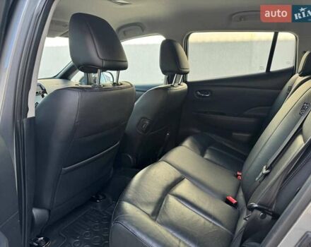 Серый Ниссан Лиф, объемом двигателя 0 л и пробегом 98 тыс. км за 7000 $, фото 11 на Automoto.ua