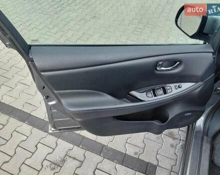 Серый Ниссан Лиф, объемом двигателя 0 л и пробегом 145 тыс. км за 7350 $, фото 17 на Automoto.ua