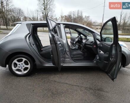 Сірий Ніссан Ліф, об'ємом двигуна 0 л та пробігом 127 тис. км за 7200 $, фото 15 на Automoto.ua