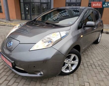 Серый Ниссан Лиф, объемом двигателя 0 л и пробегом 100 тыс. км за 5999 $, фото 4 на Automoto.ua