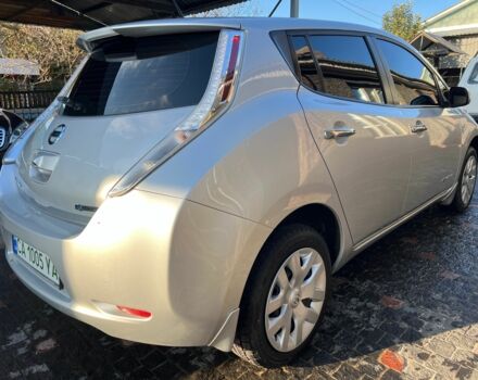 Сірий Ніссан Ліф, об'ємом двигуна 0 л та пробігом 122 тис. км за 8000 $, фото 3 на Automoto.ua