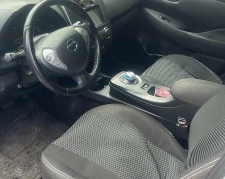 Серый Ниссан Лиф, объемом двигателя 0 л и пробегом 107 тыс. км за 5800 $, фото 5 на Automoto.ua