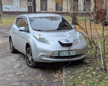 Сірий Ніссан Ліф, об'ємом двигуна 0 л та пробігом 220 тис. км за 4249 $, фото 3 на Automoto.ua