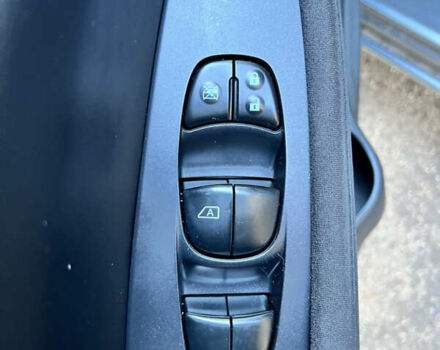 Серый Ниссан Лиф, объемом двигателя 0 л и пробегом 85 тыс. км за 7000 $, фото 17 на Automoto.ua