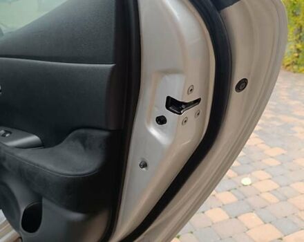 Ниссан Лиф 2014 в Ровно на Automoto.ua Серый Ниссан Лиф, объемом двигателя 0 л и пробегом 118 тыс. км за 5700 $, фото 46 на Automoto.ua