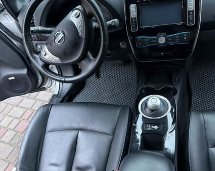 Серый Ниссан Лиф, объемом двигателя 0 л и пробегом 133 тыс. км за 6850 $, фото 11 на Automoto.ua