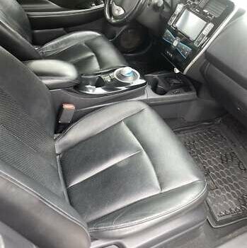 Сірий Ніссан Ліф, об'ємом двигуна 0 л та пробігом 148 тис. км за 6400 $, фото 6 на Automoto.ua