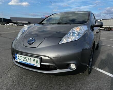 Серый Ниссан Лиф, объемом двигателя 0 л и пробегом 124 тыс. км за 7777 $, фото 1 на Automoto.ua