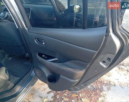 Серый Ниссан Лиф, объемом двигателя 0 л и пробегом 244 тыс. км за 5999 $, фото 19 на Automoto.ua