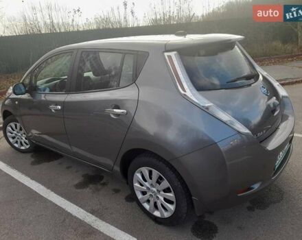 Серый Ниссан Лиф, объемом двигателя 0 л и пробегом 134 тыс. км за 8499 $, фото 11 на Automoto.ua