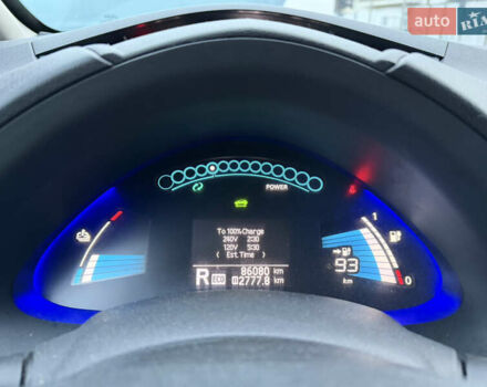 Серый Ниссан Лиф, объемом двигателя 0 л и пробегом 86 тыс. км за 6999 $, фото 11 на Automoto.ua