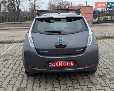 Серый Ниссан Лиф, объемом двигателя 0 л и пробегом 146 тыс. км за 5900 $, фото 6 на Automoto.ua