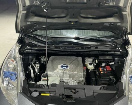 Сірий Ніссан Ліф, об'ємом двигуна 0 л та пробігом 131 тис. км за 6550 $, фото 13 на Automoto.ua