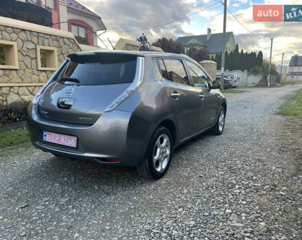 Ниссан Лиф 2014 в Черновцах на Automoto.ua Серый Ниссан Лиф, объемом двигателя 0 л и пробегом 83 тыс. км за 5900 $, фото 4 на Automoto.ua