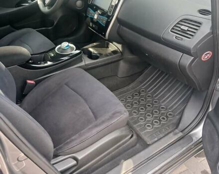 Сірий Ніссан Ліф, об'ємом двигуна 0 л та пробігом 142 тис. км за 7200 $, фото 18 на Automoto.ua