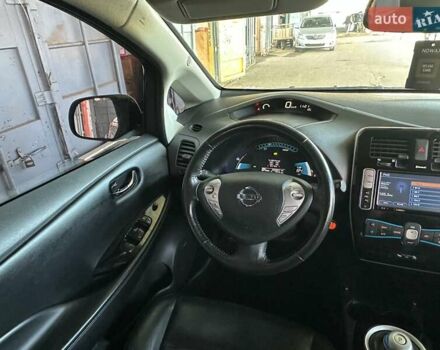 Сірий Ніссан Ліф, об'ємом двигуна 0 л та пробігом 103 тис. км за 7200 $, фото 14 на Automoto.ua