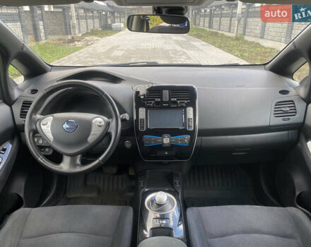 Сірий Ніссан Ліф, об'ємом двигуна 0 л та пробігом 133 тис. км за 6250 $, фото 12 на Automoto.ua