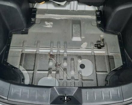 Серый Ниссан Лиф, объемом двигателя 0 л и пробегом 129 тыс. км за 7100 $, фото 42 на Automoto.ua