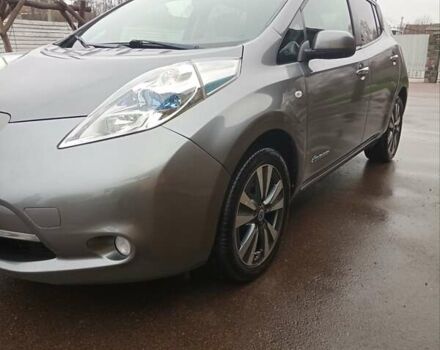 Серый Ниссан Лиф, объемом двигателя 0 л и пробегом 99 тыс. км за 7400 $, фото 2 на Automoto.ua