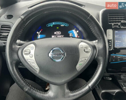 Ниссан Лиф 2014 в Харькове на Automoto.ua Серый Ниссан Лиф, объемом двигателя 0 л и пробегом 112 тыс. км за 6999 $, фото 16 на Automoto.ua