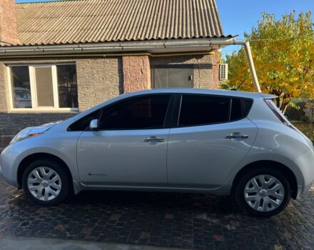 Сірий Ніссан Ліф, об'ємом двигуна 0 л та пробігом 122 тис. км за 8000 $, фото 1 на Automoto.ua