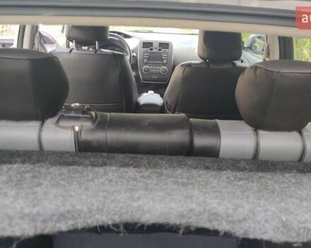 Серый Ниссан Лиф, объемом двигателя 0 л и пробегом 68 тыс. км за 6999 $, фото 13 на Automoto.ua