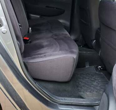 Серый Ниссан Лиф, объемом двигателя 0 л и пробегом 120 тыс. км за 6550 $, фото 32 на Automoto.ua