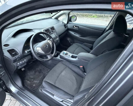 Серый Ниссан Лиф, объемом двигателя 0 л и пробегом 86 тыс. км за 6999 $, фото 29 на Automoto.ua